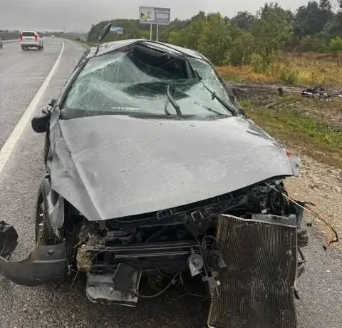Аквапланирование привело к опрокидыванию автомобиля на федеральной автодороге в Предгорном округе Аквапланирование привело к опрокидыванию автомобиля на федеральной автодороге в Предгорном округе