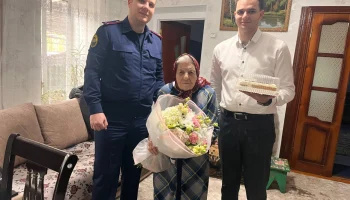 Сотрудники СКР поздравили 102-летнюю ветерана Великой Отечественной войны в Ставропольском крае