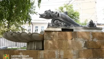 В Ставрополе восстанавливают декоративную стенку &laquo;Дельфины&raquo;